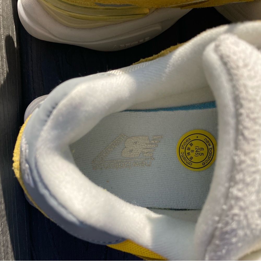 New Balance Yellow and White Sneakers 9060 - Picture 6 of 15
